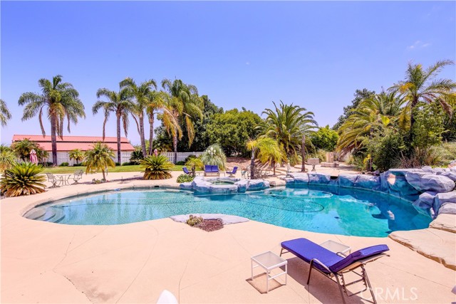 17470 Vanderhill Circle, Perris CA: https://media.crmls.org/medias/c63cf2d0-fd46-4740-8313-abd1eab35cac.jpg
