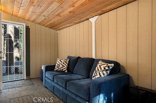Detail Gallery Image 25 of 26 For 583 W Victoria Ct, Lake Arrowhead,  CA 92352 - 3 Beds | 2 Baths