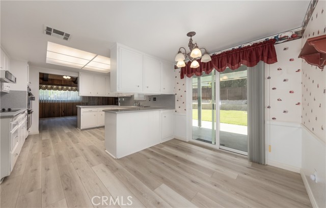 Detail Gallery Image 16 of 41 For 23187 Glendora Dr, Grand Terrace,  CA 92313 - 4 Beds | 2/1 Baths