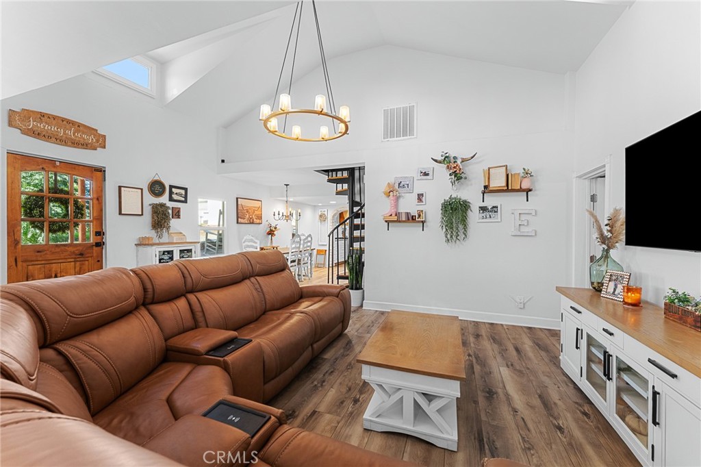 MLS #IG25247318 image #11