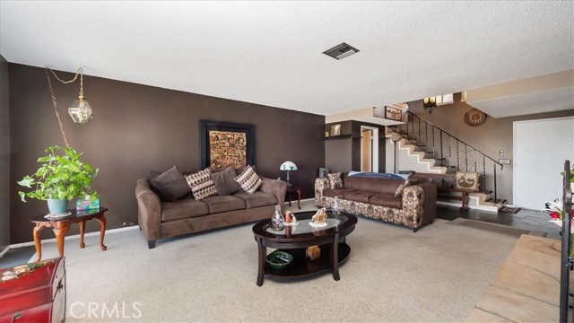 Detail Gallery Image 8 of 49 For 6570 Monte Vista, San Bernardino,  CA 92404 - 2 Beds | 2 Baths
