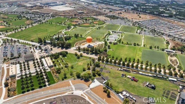 221 Stage, Irvine CA: https://media.crmls.org/medias/c63f115b-b705-4764-8143-c90e10fe8917.jpg