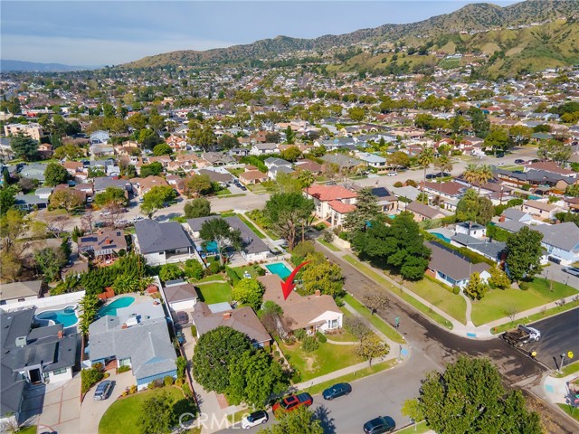 Detail Gallery Image 40 of 46 For 441 Dartmouth Rd, Burbank,  CA 91504 - 3 Beds | 2 Baths