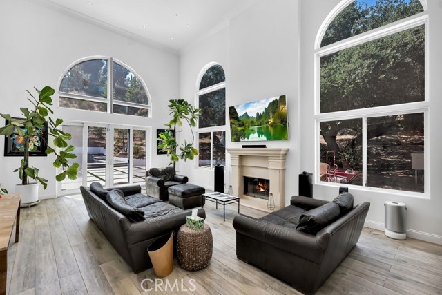 176 Saddlebow Road, Bell Canyon CA: https://media.crmls.org/medias/c6409e68-54a2-4f82-85ff-f73d05ed8569.jpg