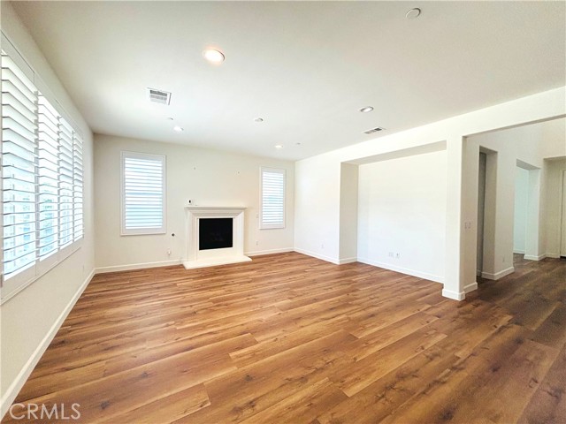Detail Gallery Image 11 of 15 For 1617 Camden Ct, Redlands,  CA 92374 - 4 Beds | 3/1 Baths