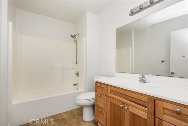 522 N Clark Street, Orange CA: https://media.crmls.org/medias/c64175fe-ca2b-4f2c-bfdb-57de0a4a6c8d.jpg