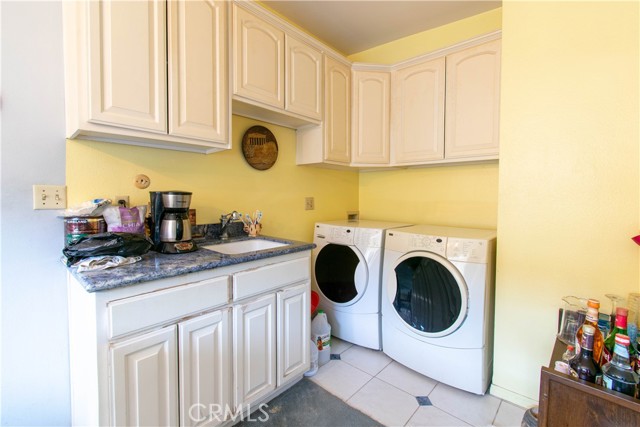 14560 Clark Street, Sherman Oaks CA: https://media.crmls.org/medias/c6417af1-6d07-45cf-85ef-b18e20fc40d5.jpg