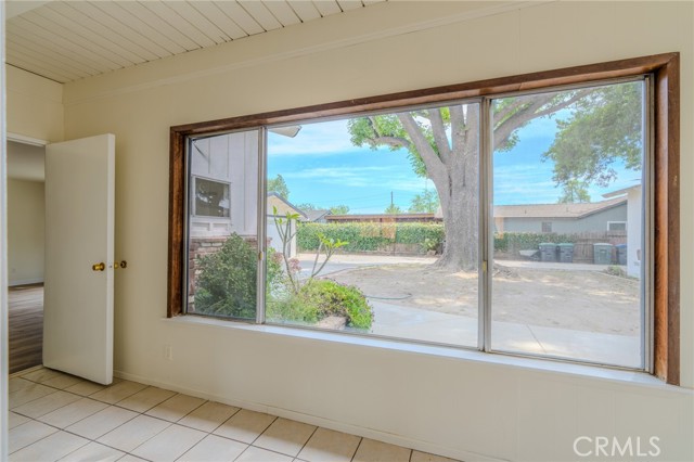 Detail Gallery Image 38 of 63 For 13233 Eastend Ave, Chino,  CA 91710 - 7 Beds | 3 Baths