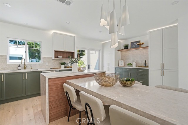 Detail Gallery Image 18 of 43 For 1317 Ethel St, Glendale,  CA 91207 - 3 Beds | 3 Baths