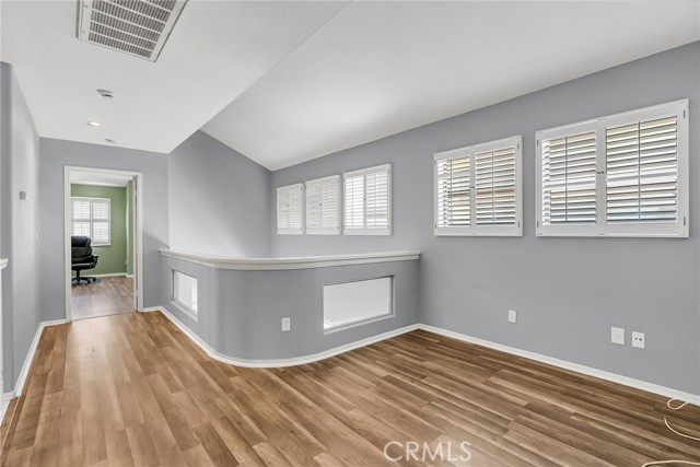 Detail Gallery Image 9 of 26 For 1575 San Fernando Dr, Corona,  CA 92882 - 3 Beds | 2/1 Baths