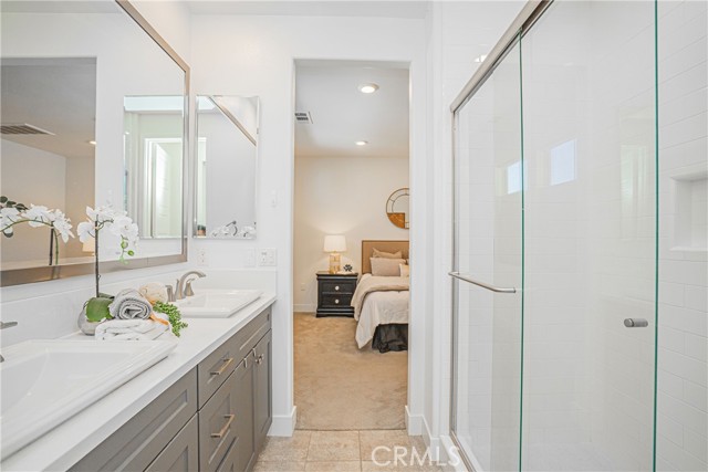 18292 Iris Lane, Yorba Linda CA: https://media.crmls.org/medias/c64342da-6649-4d12-b163-e6e773ab6268.jpg