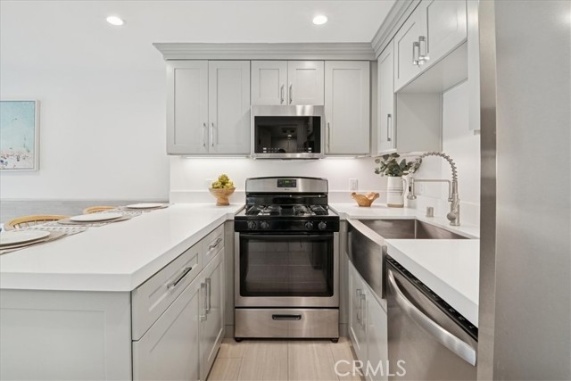 Detail Gallery Image 35 of 75 For 523 S Francisca Ave, Redondo Beach,  CA 90277 - – Beds | – Baths