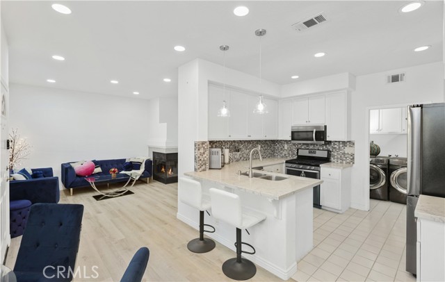 Detail Gallery Image 12 of 43 For 46 Promontory, Aliso Viejo,  CA 92656 - 2 Beds | 2/1 Baths