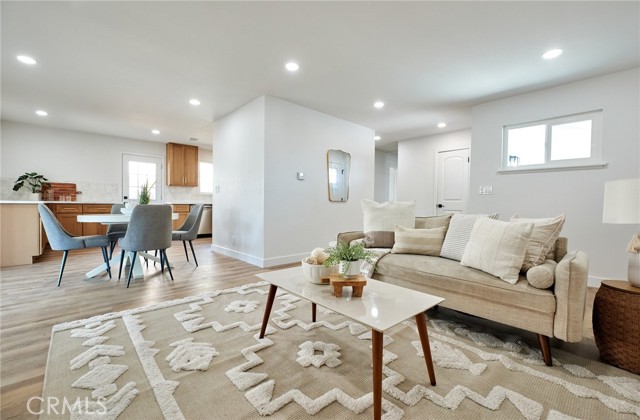 1403 N Siesta Avenue, La Puente CA: https://media.crmls.org/medias/c644adbc-f681-471b-bfa2-aefabe264598.jpg