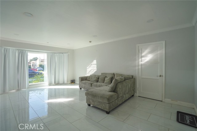 Detail Gallery Image 46 of 48 For 404 Poinsettia, Compton,  CA 90221 - 3 Beds | 2 Baths