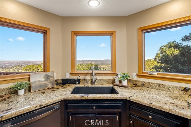 Detail Gallery Image 14 of 63 For 10885 San Marcos Rd, Atascadero,  CA 93422 - 4 Beds | 3/1 Baths