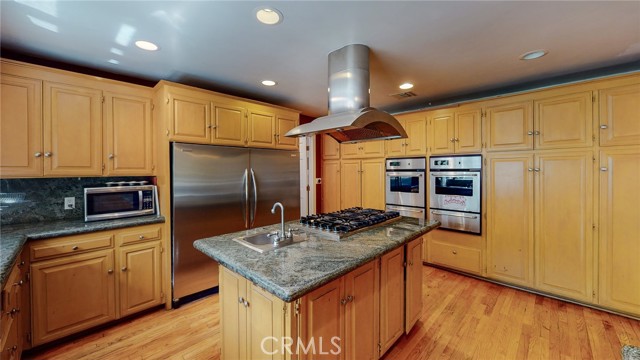 Detail Gallery Image 15 of 71 For 1248 Rocky Rd, Simi Valley,  CA 93063 - 5 Beds | 3 Baths