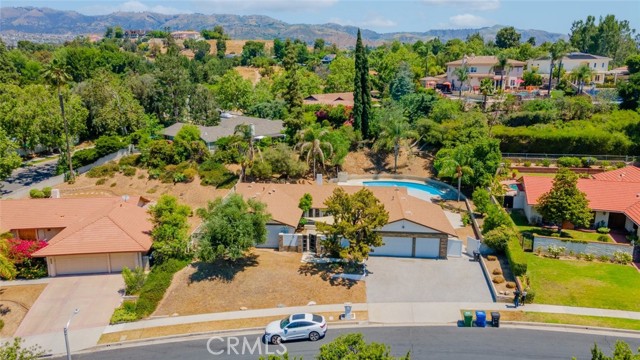 19941 Hiawatha Street, Chatsworth CA: https://media.crmls.org/medias/c6479f6c-e30a-4a14-a166-c98442f5cf5f.jpg