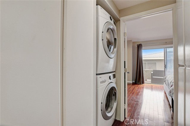 Detail Gallery Image 13 of 39 For 120 S Everett St #5,  Glendale,  CA 91205 - 3 Beds | 2/1 Baths