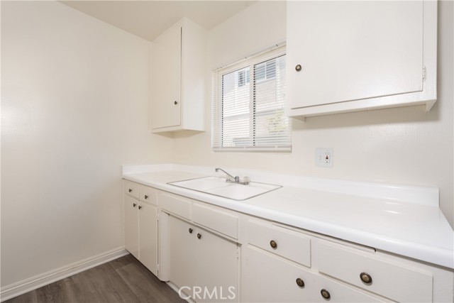2209 Carnegie Lane, Redondo Beach CA: https://media.crmls.org/medias/c648e4e0-b53e-4ea9-b377-6fb28160dfab.jpg