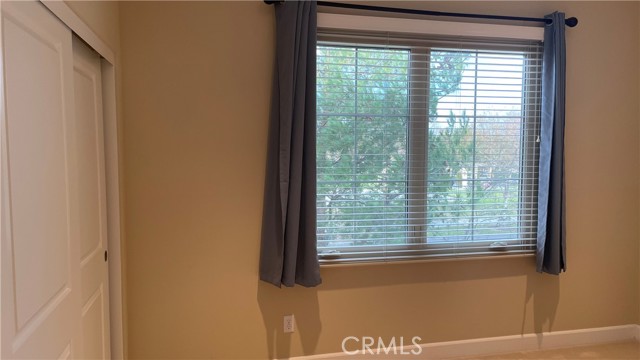 Detail Gallery Image 17 of 19 For 71 Honeyflower, Irvine,  CA 92620 - 5 Beds | 3/1 Baths