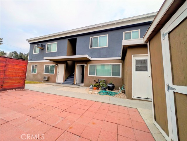 Detail Gallery Image 1 of 33 For 1111 Chestnut St #1,  San Bernardino,  CA 92410 - 4 Beds | 2 Baths