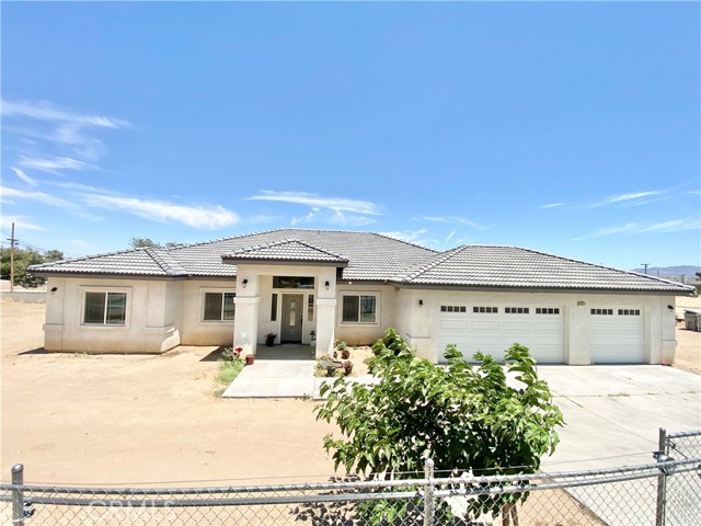 Detail Gallery Image 1 of 1 For 10171 Balsam Ave, Hesperia,  CA 92345 - 4 Beds | 2 Baths