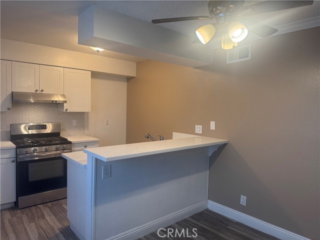 Detail Gallery Image 5 of 9 For 1733 Normandy Pl #73a, Santa Ana,  CA 92705 - 2 Beds | 1 Baths