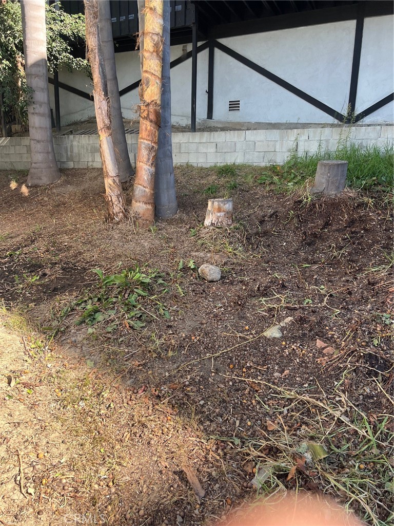 https://media.crmls.org/medias/c64b2f8c-1e82-4170-91ef-46d4088598f5.jpg?preset=X-Large