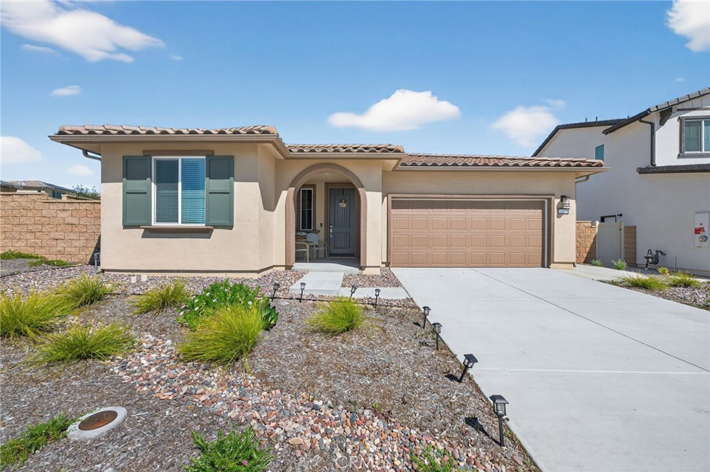 33134 Celadon Avenue