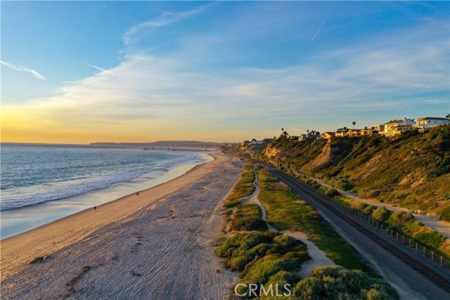 3405 S El Camino Real, San Clemente CA: https://media.crmls.org/medias/c64b4b96-92a1-41d8-aa5f-5928e06fc2e1.jpg