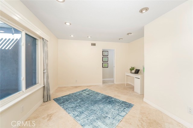 Detail Gallery Image 12 of 46 For 26041 Avenida Bonachon, Mission Viejo,  CA 92691 - 4 Beds | 2 Baths