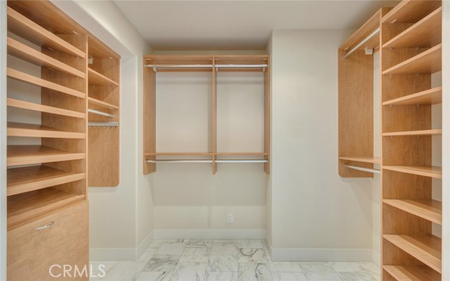 1 Tiburon Court, Manhattan Beach, California 90266, 3 Bedrooms Bedrooms, ,Residential,Sold,Tiburon,SB17005932