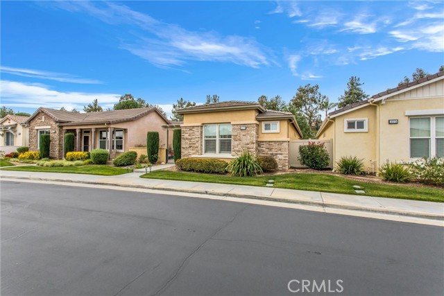 Detail Gallery Image 3 of 54 For 279 White Sands, Beaumont,  CA 92223 - 2 Beds | 2 Baths