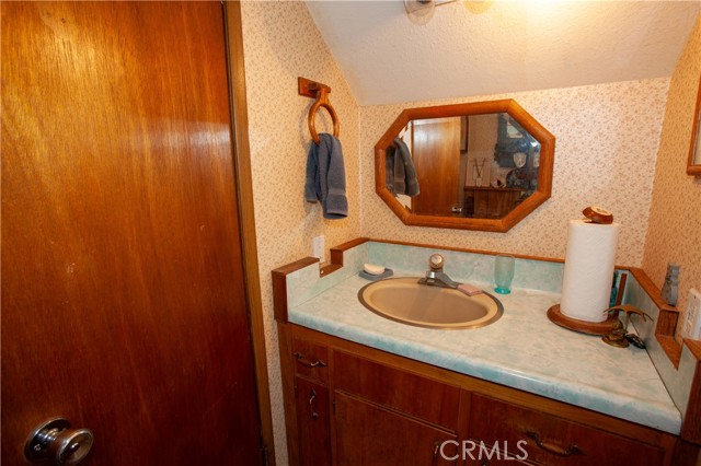 Detail Gallery Image 23 of 28 For 31510 Overhill Dr., Running Springs,  CA 92382 - 3 Beds | 3 Baths