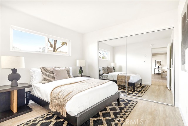 Detail Gallery Image 14 of 27 For 130 43rd, Newport Beach,  CA 92663 - 4 Beds | 3 Baths