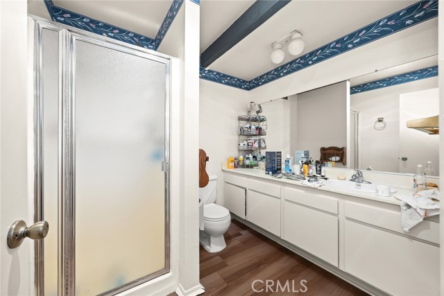 242 N Orange Grove Boulevard, Pasadena CA: https://media.crmls.org/medias/c64e4589-8673-4a99-ac65-56f84c9f06ad.jpg