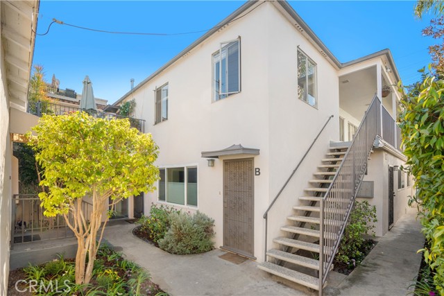 Detail Gallery Image 9 of 25 For 2332 20th St, Santa Monica,  CA 90405 - – Beds | – Baths