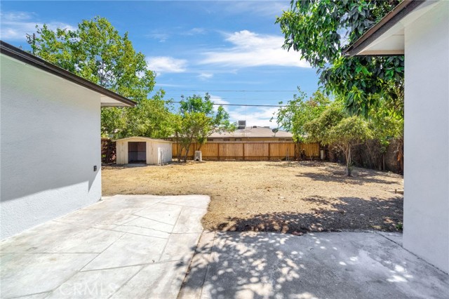 Detail Gallery Image 32 of 41 For 2824 E Brown Ave, Fresno,  CA 93703 - 3 Beds | 2 Baths