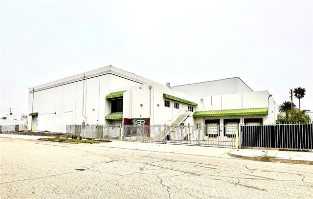223 W B Street, Colton, California 92324, ,Commercial Lease,For Rent,223 W B Street,CRTR25088032