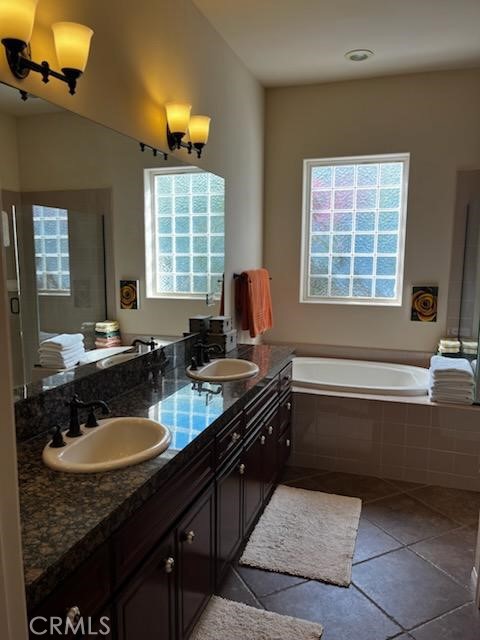 Detail Gallery Image 14 of 53 For 80836 Calle Azul, La Quinta,  CA 92253 - 3 Beds | 2/1 Baths