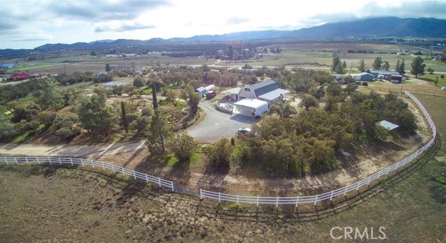 Detail Gallery Image 2 of 3 For 58175 Bailey Rd, Anza,  CA 92539 - 3 Beds | 3 Baths