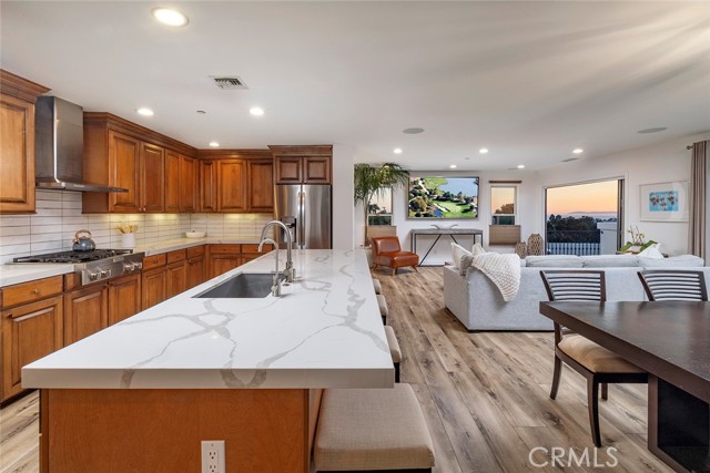 Detail Gallery Image 5 of 35 For 26361 via California, Dana Point,  CA 92624 - 4 Beds | 3/1 Baths