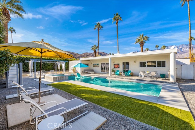 Detail Gallery Image 6 of 34 For 2550 S Broadmoor Dr, Palm Springs,  CA 92264 - 2 Beds | 2 Baths