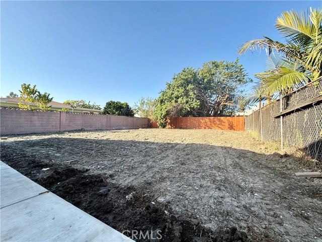 Detail Gallery Image 23 of 27 For 423 E Adams, Santa Ana,  CA 92707 - 4 Beds | 2 Baths