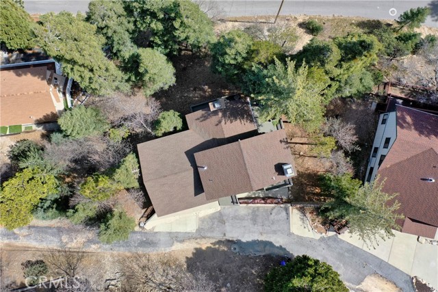 Detail Gallery Image 34 of 46 For 134 St Andrews Dr, Lake Arrowhead,  CA 92352 - 3 Beds | 2/1 Baths