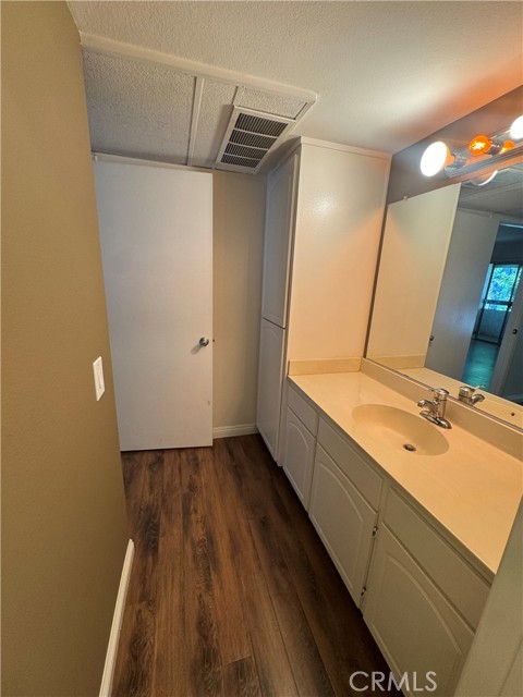 Detail Gallery Image 13 of 17 For 2859 S Fairview Unit D #D,  Santa Ana,  CA 92704 - 1 Beds | 1 Baths