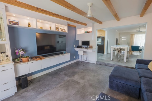 Detail Gallery Image 17 of 49 For 6641 Gerald Ave, Van Nuys,  CA 91406 - 4 Beds | 2 Baths