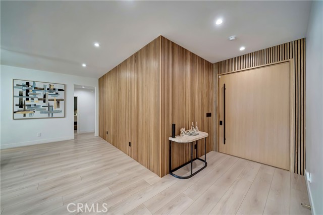 Detail Gallery Image 8 of 72 For 5355 Aldea Ave, Encino,  CA 91316 - 5 Beds | 5/1 Baths