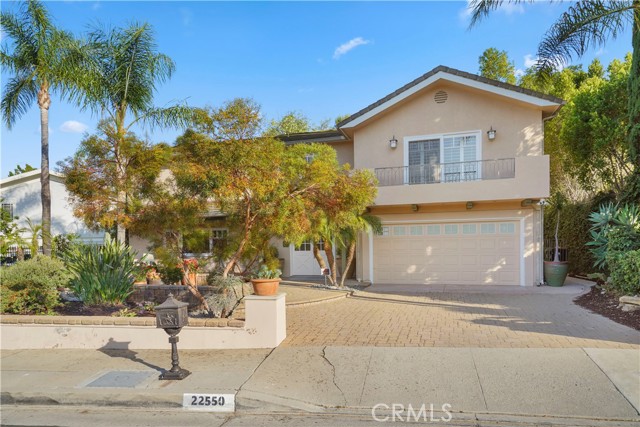 22550 Flamingo Street, Woodland Hills CA: https://media.crmls.org/medias/c655ace7-abdf-48fc-a24b-1ba5a849a2f8.jpg